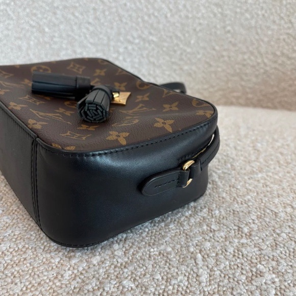 Authentic Louis Vuitton Monogram Santoigne - Picture 7 of 10